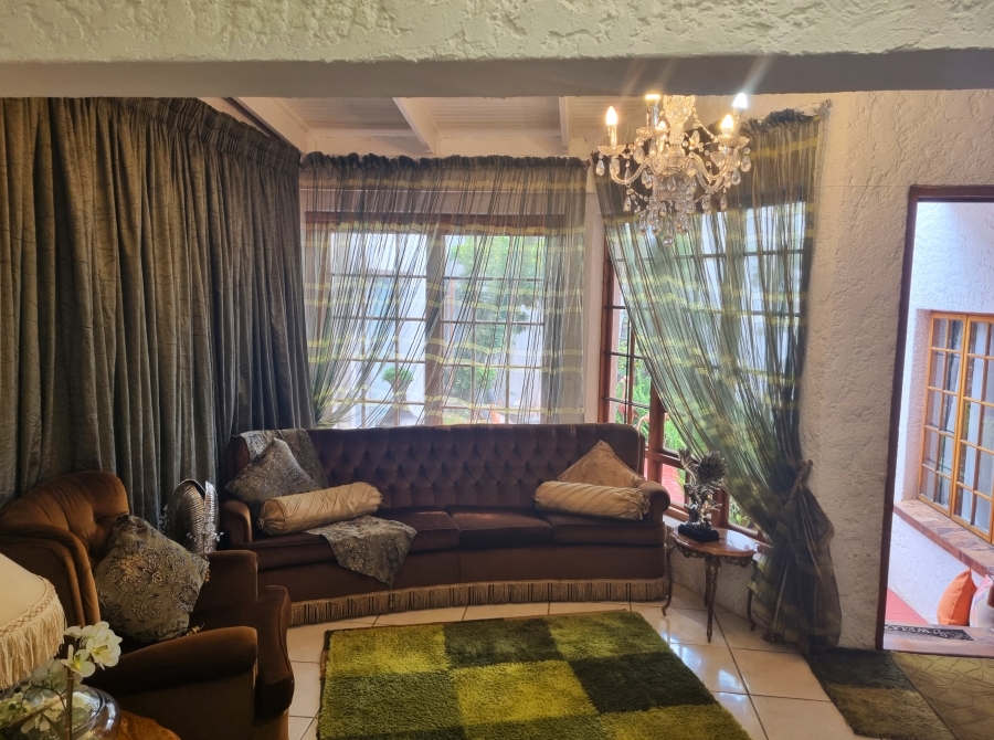 7 Bedroom Property for Sale in Protea Park North West
